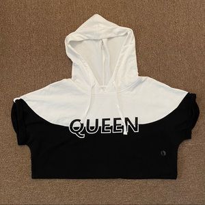 New York & Co | Queen Short Sleeve Hoodie Top
